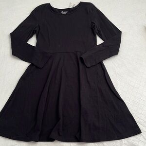 The children’s place black stretch long sleeve crew neck fit and flare dress
